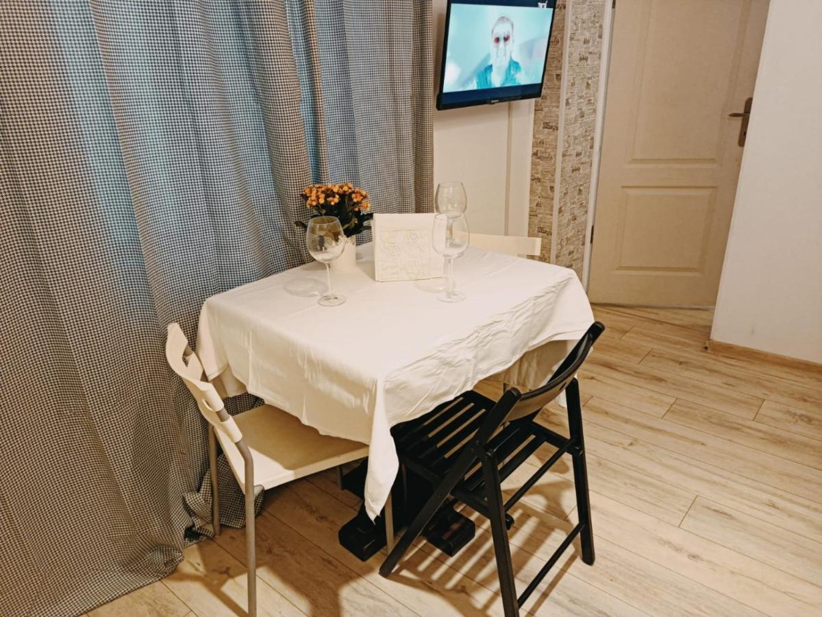 דירות בוקרשט Piata Romana Luxury מראה חיצוני תמונה